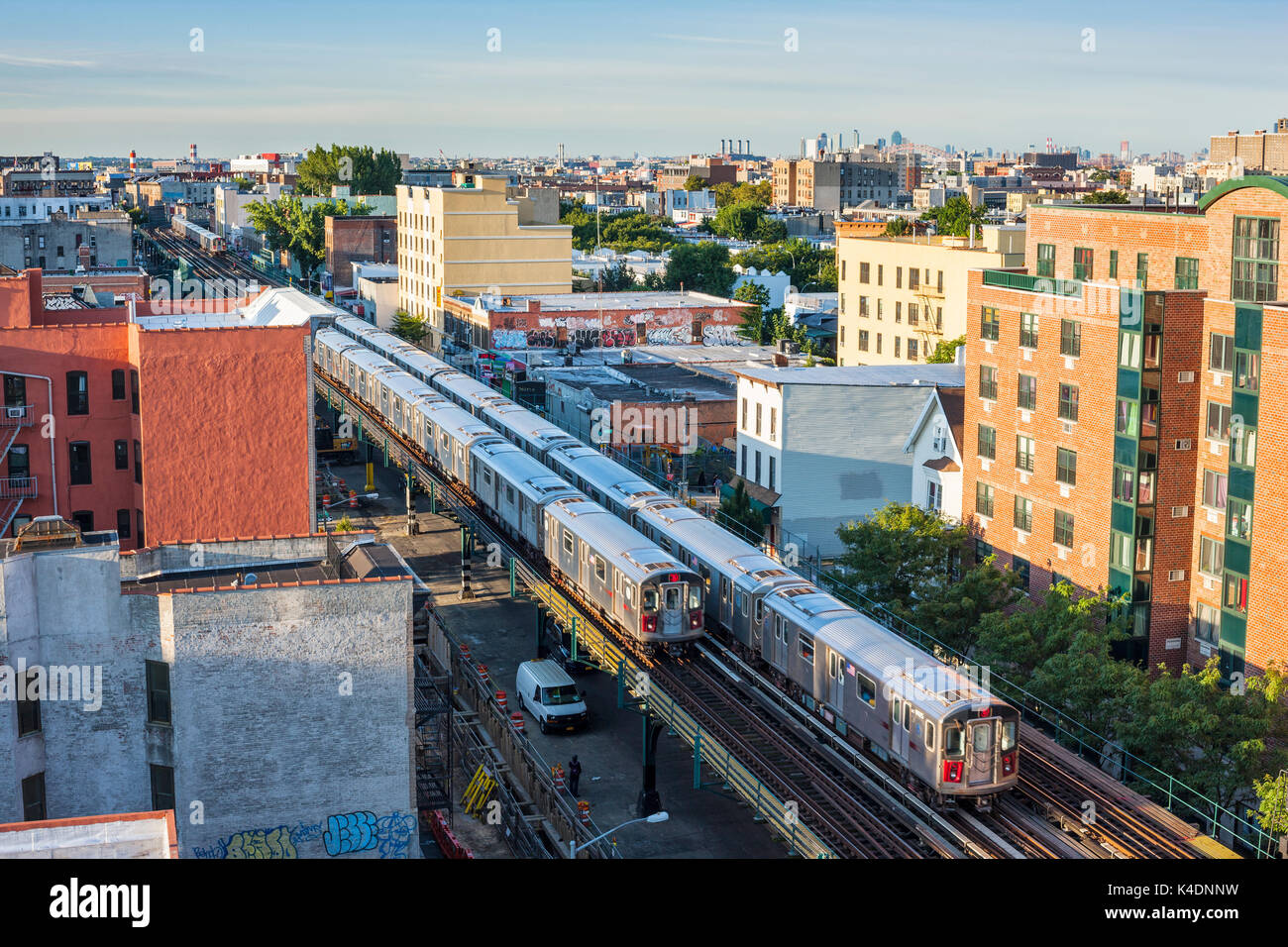 Bronx skyline, Southern Boulevard, en la Ciudad de Nueva York Foto de stock