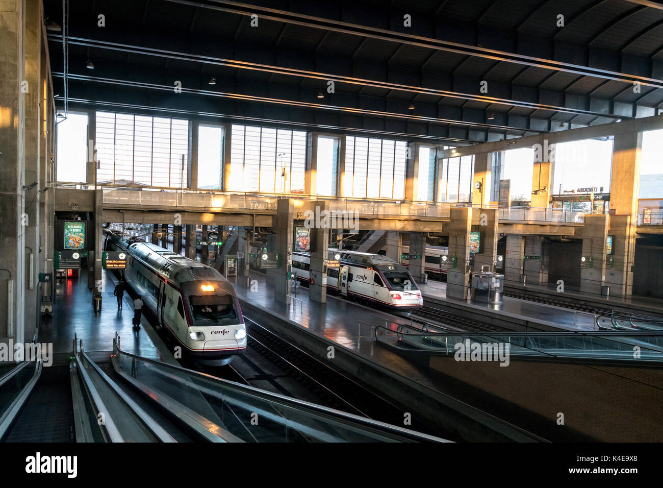 Estacion de cordoba fotografías e imágenes de alta resolución Alamy