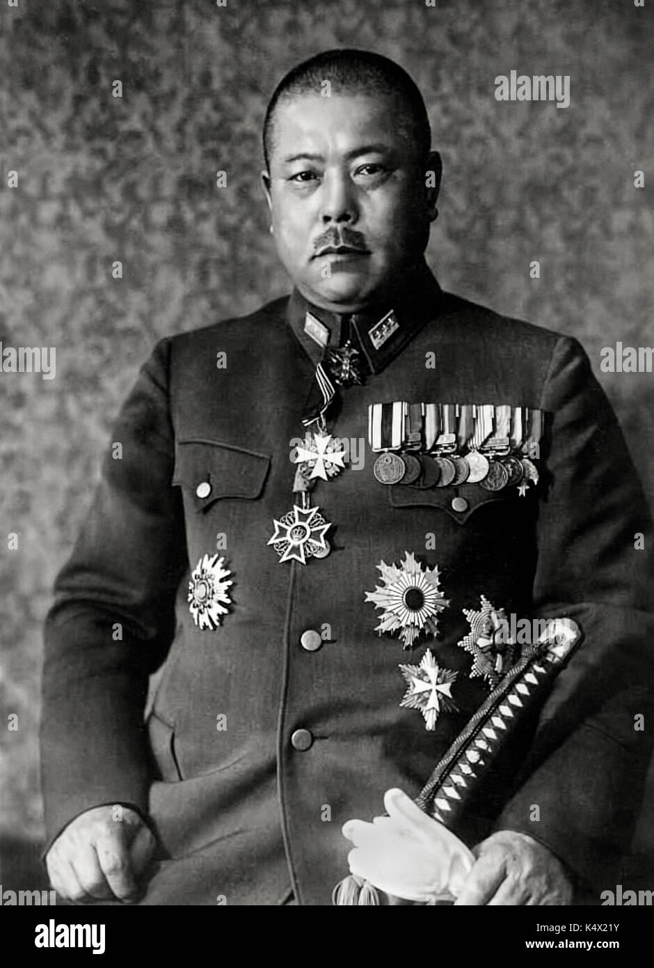 Uniforme del ejército imperial japonés fotografías e imágenes de alta