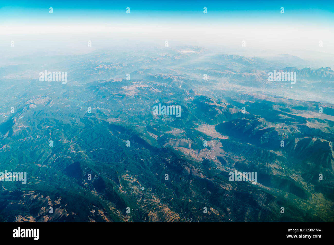 Vista de avión del planeta tierra horizonte Foto de stock