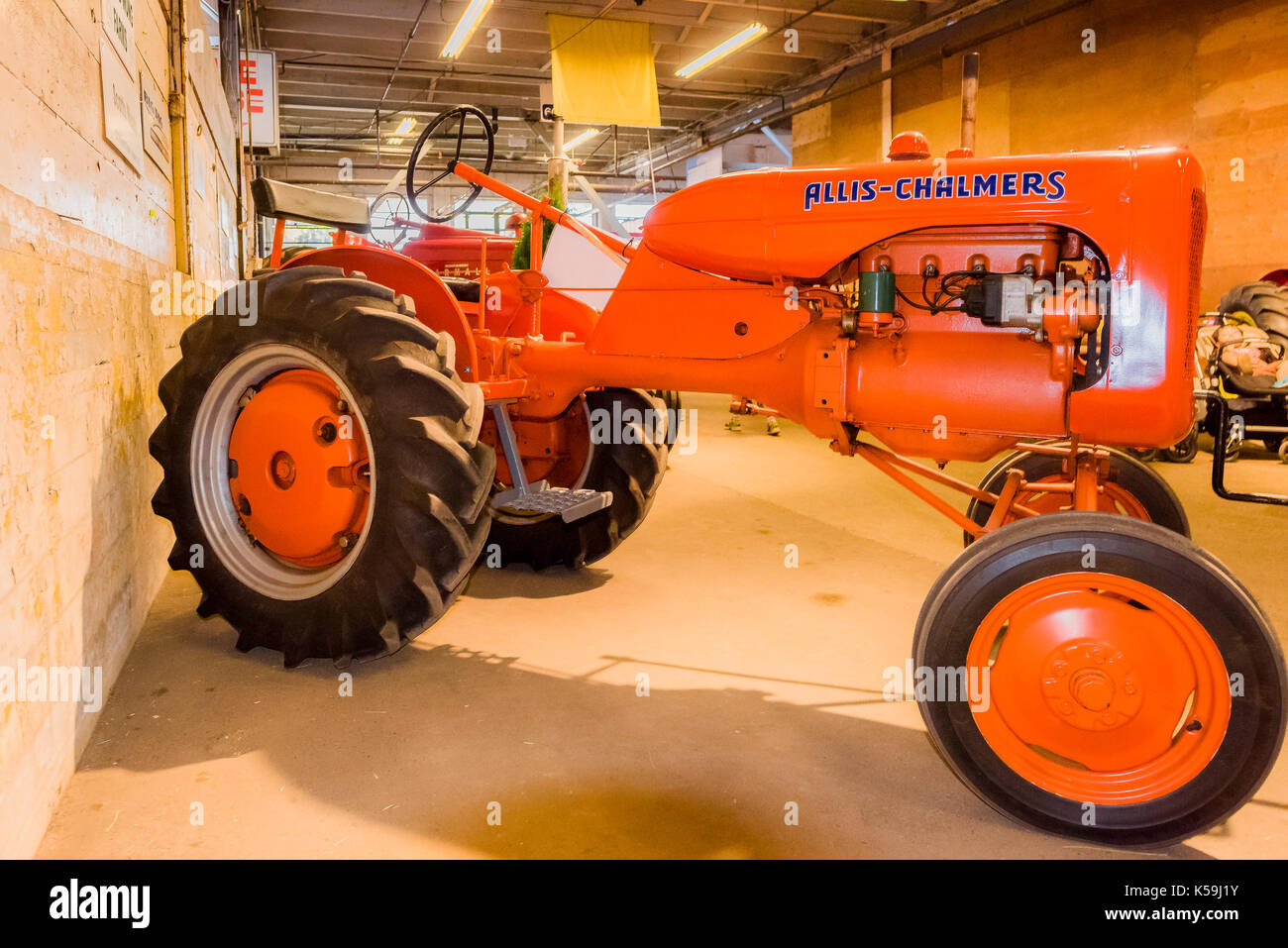Alllis Chalmers tractor en Feria Agropecuaria Foto de stock