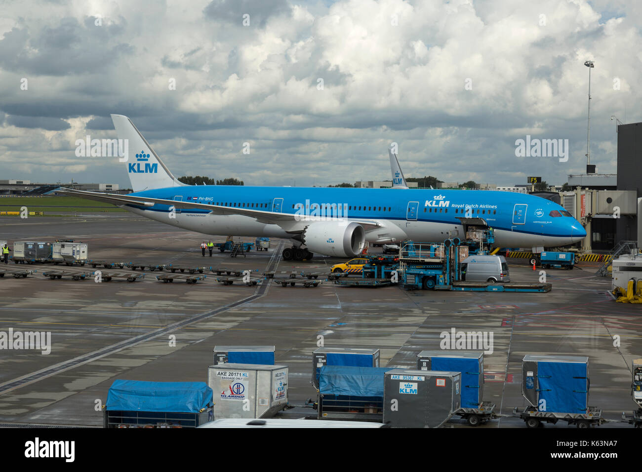 Volando con KLM en 2020: viajando con equipaje de mano | Pasajesaereos.org