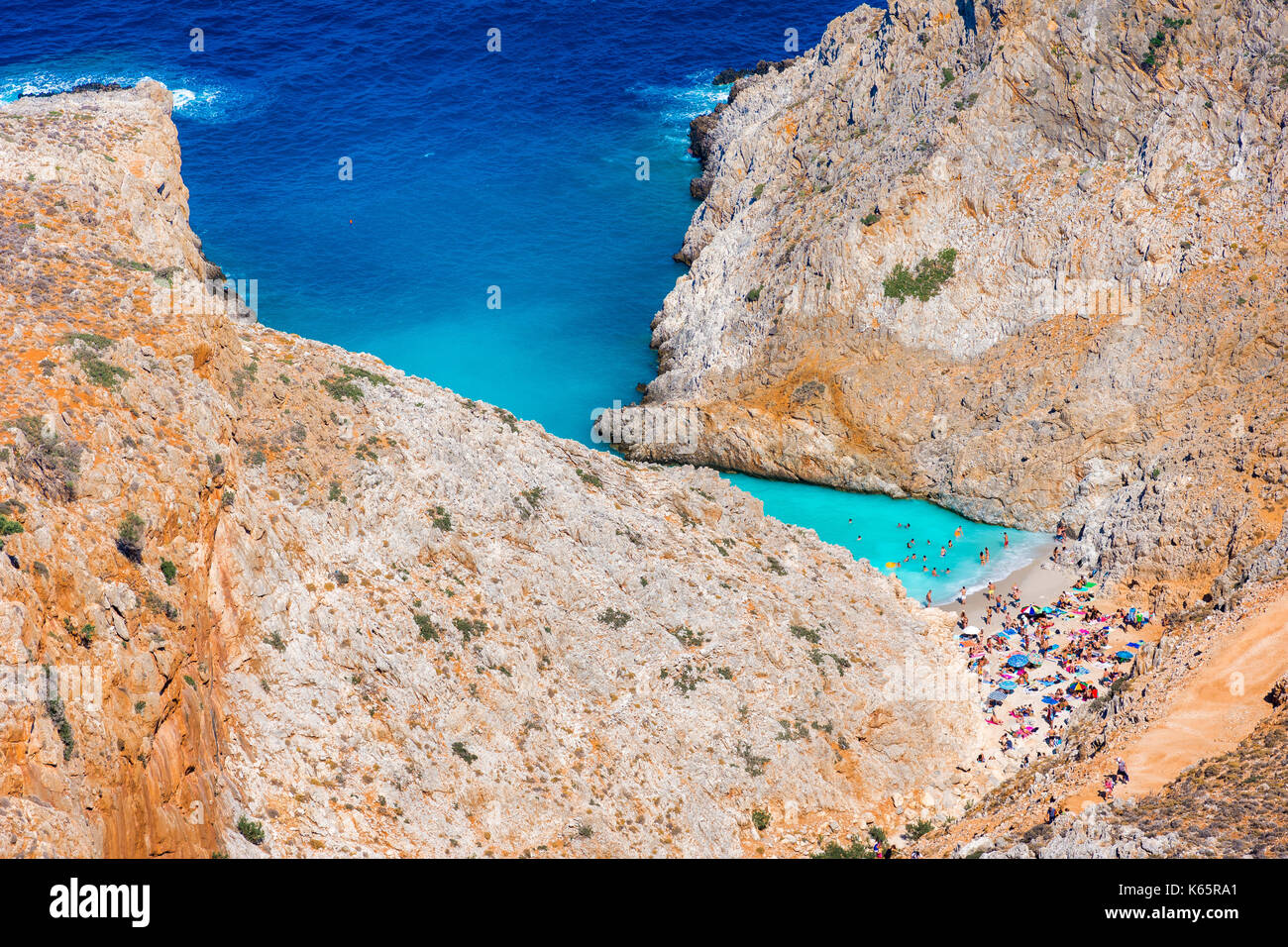 Seitán limania o agiou stefanou, la paradisíaca playa de aguas turquesa. Chania, Akrotiri, Creta, Grecia. Foto de stock