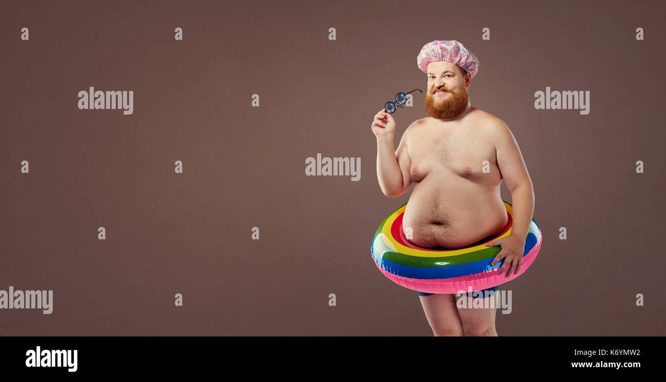 Sufijo Zumbido Ciudadanía Hombre en traje de baño chistoso fotografías e imágenes de alta resolución  - Alamy