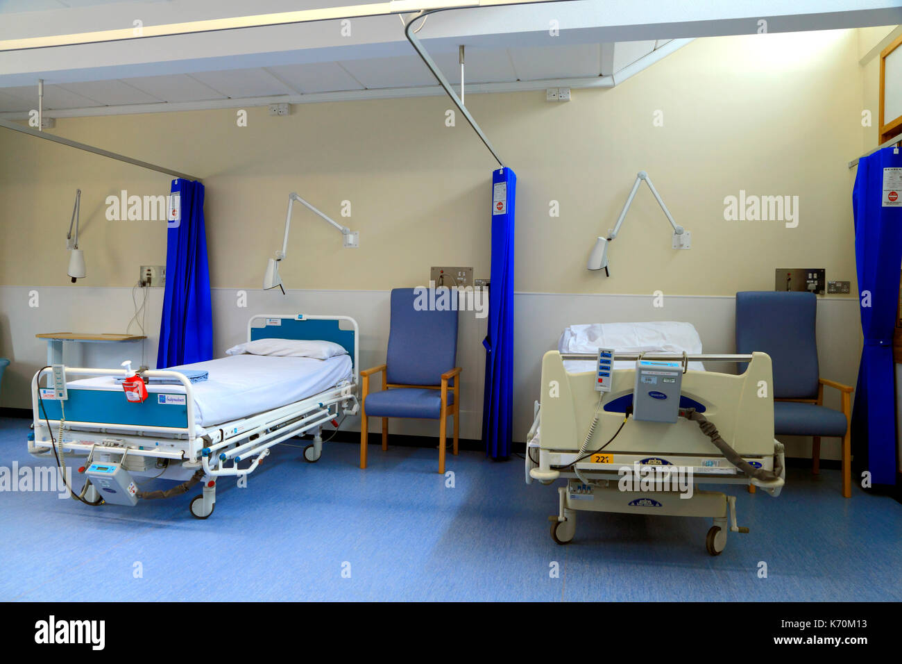 NHS, N.H.S. La sala de hospital, Servicio Nacional de Salud, el Hospital Queen Elizabeth de Kings Lynn, en Norfolk, Inglaterra, Reino Unido. Foto de stock