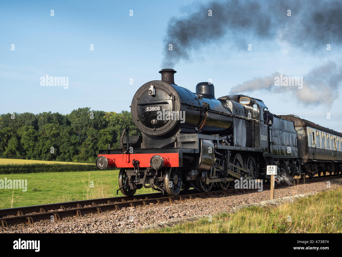 Locomotora de vapor 53808 en Blue Anchor, Somerset, Reino Unido. Foto de stock