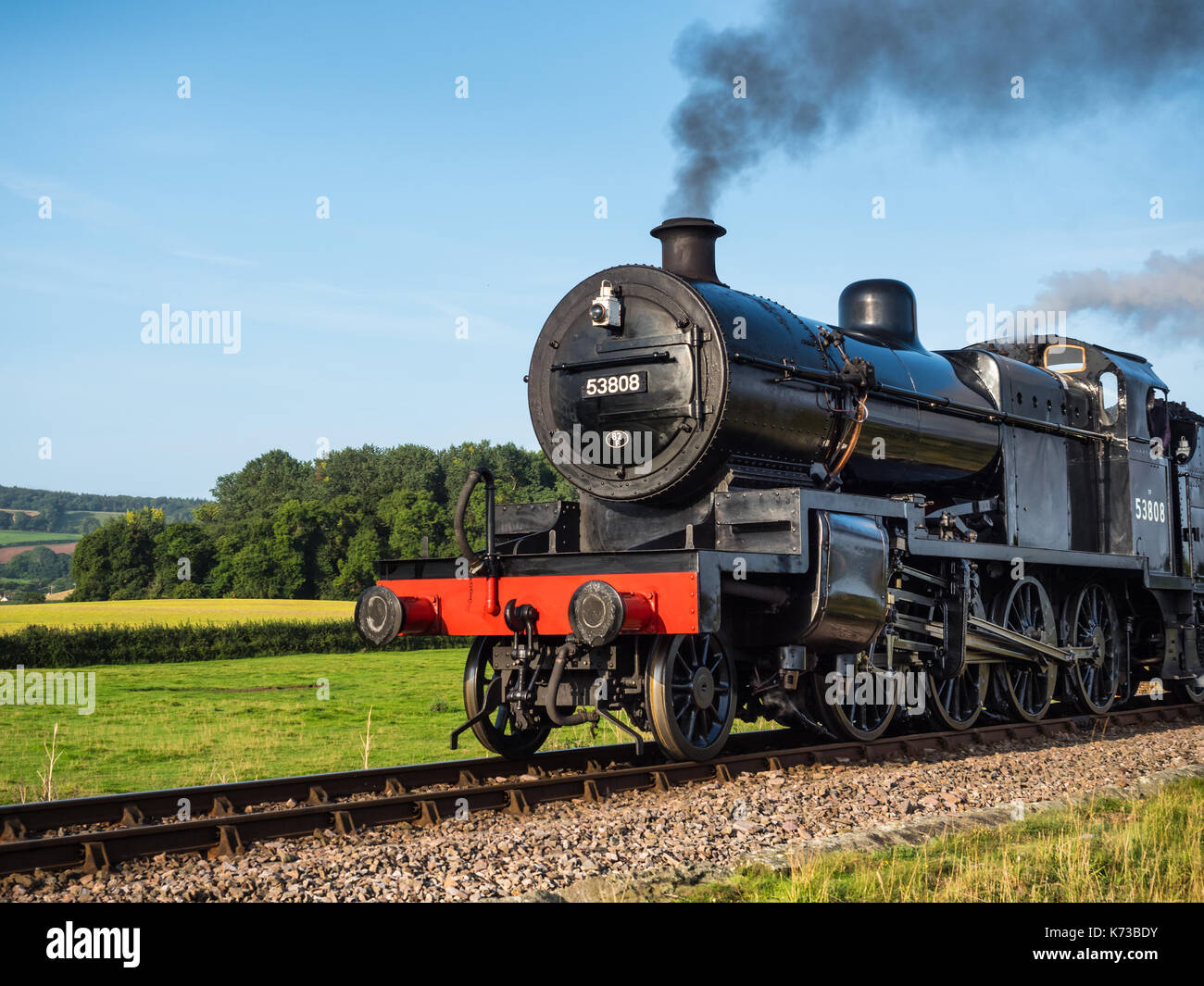Locomotora de vapor 53808 en Blue Anchor, Somerset, Reino Unido. Foto de stock