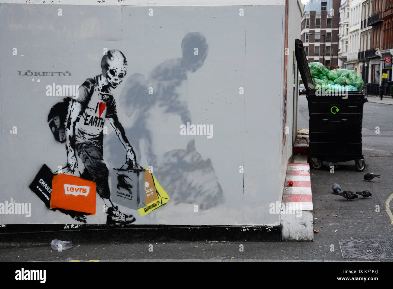 Grafitti sobre acaparamiento, Regent Street, Londres. Foto de stock