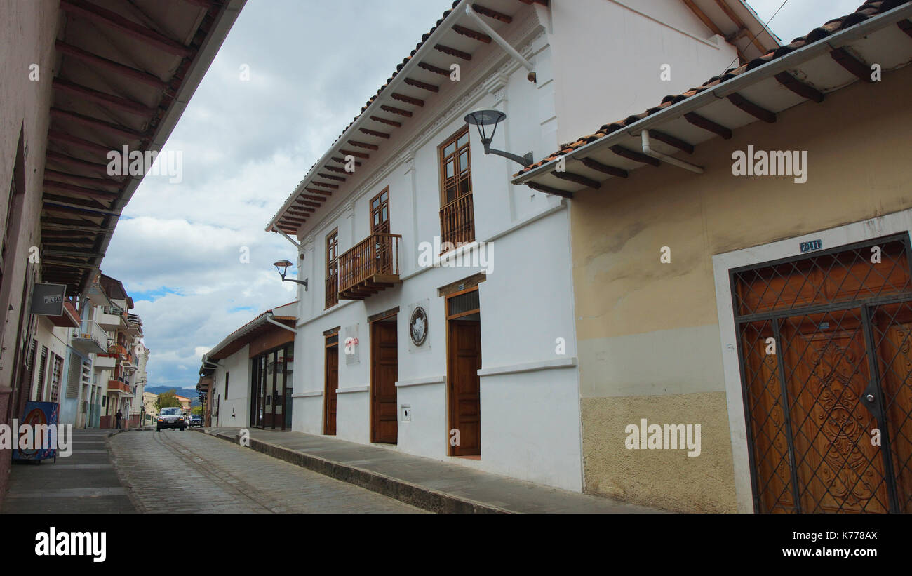 Vista del Museo Municipal Casa del Sombrero en la calle Rafael María  Arizaga en la ciudad de Cuenca Fotografía de stock - Alamy