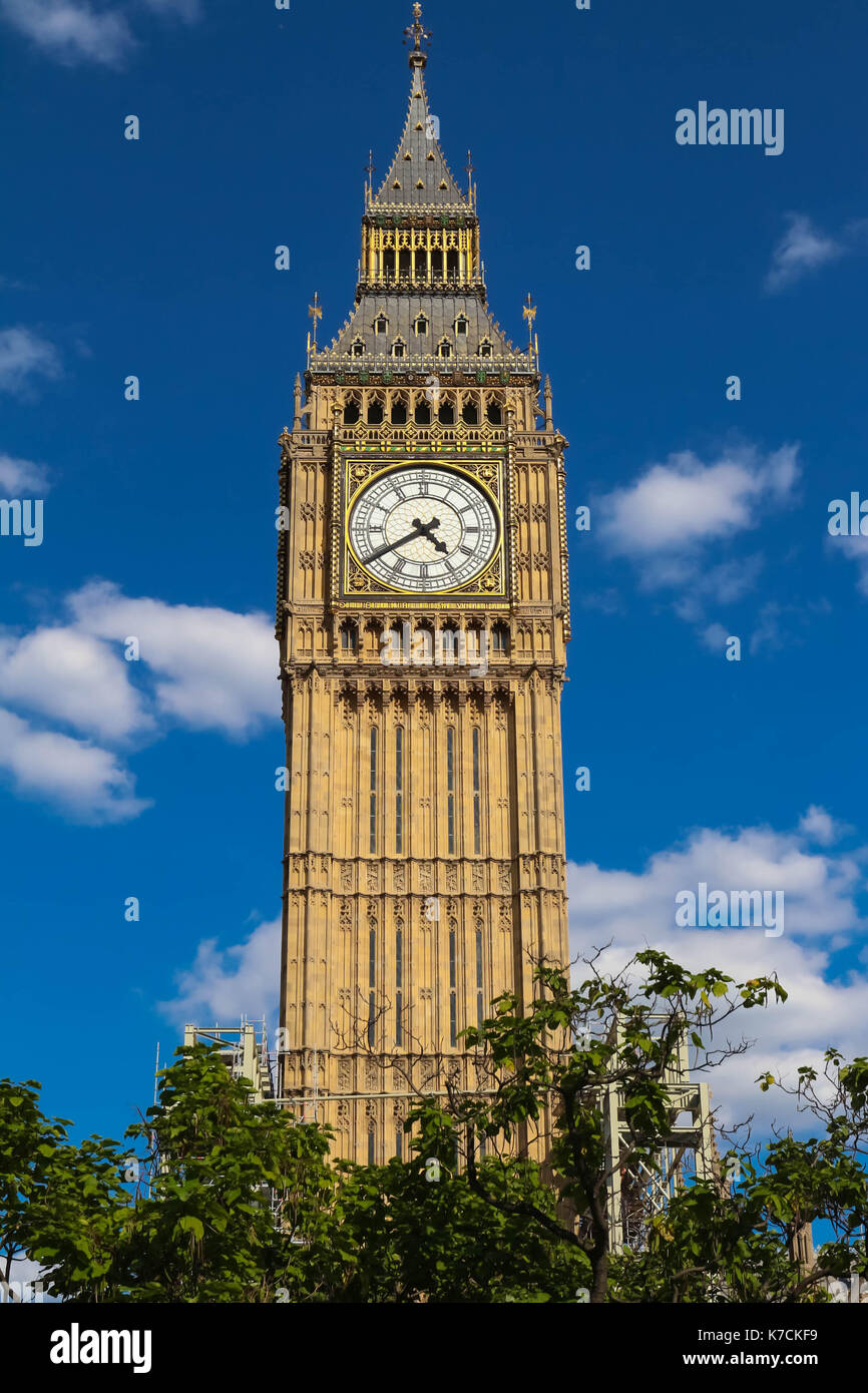 La torre del reloj Big Ben de Londres, Reino Unido Fotografía de stock -  Alamy