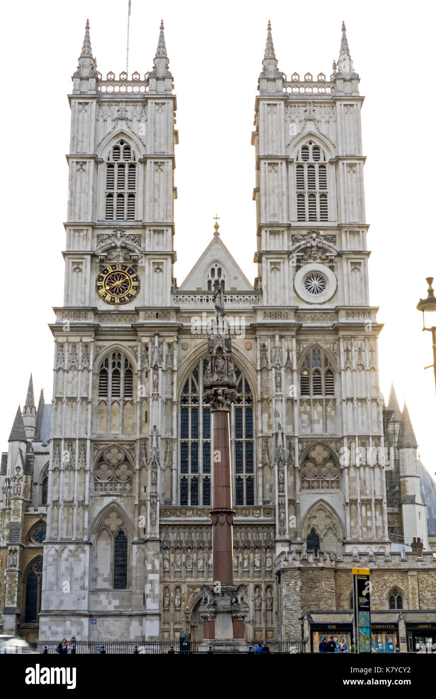 Abadía de Westminster fachada occidental Foto de stock