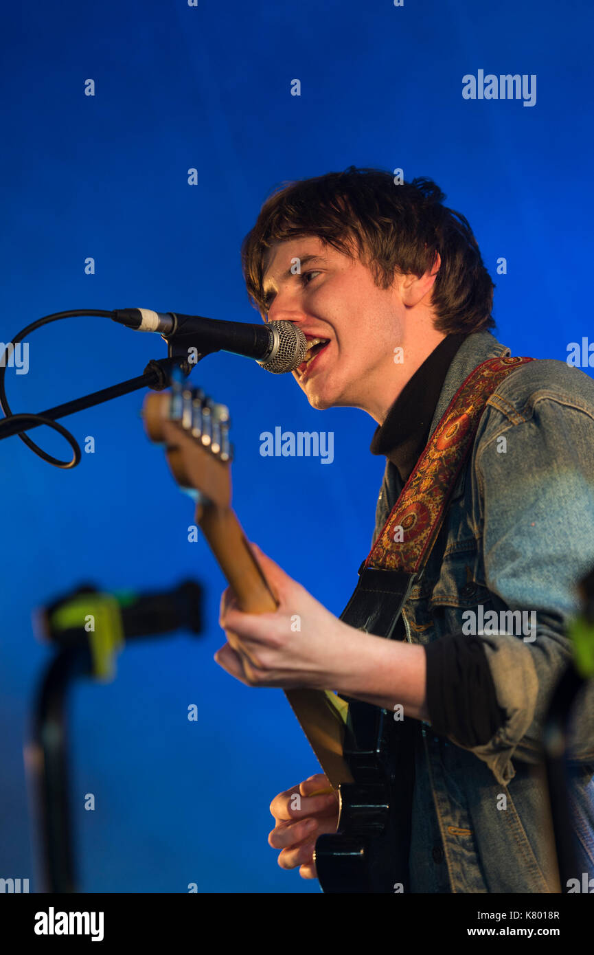 Thornhill, Escocia, Reino Unido - 2 de septiembre de 2017: declan welsh de Declan galés y el decadente occidente realizar durante el día 2 del festival de los campos eléctricos. Foto de stock