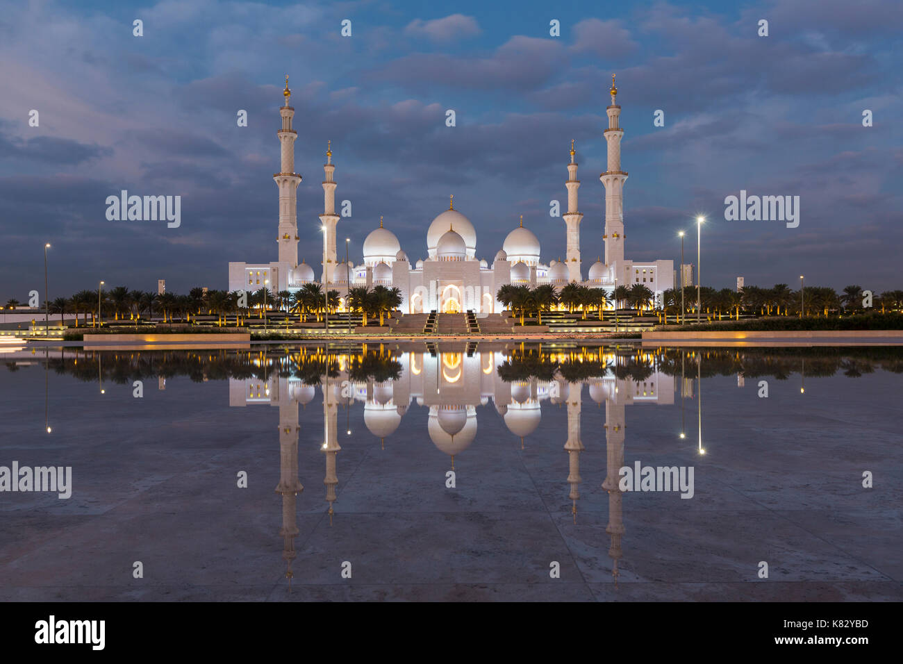 El Jeque Zayed Bin Sultan Al Nahyan Mezquita, Abu Dhabi, Emiratos Árabes Unidos, EAU Foto de stock