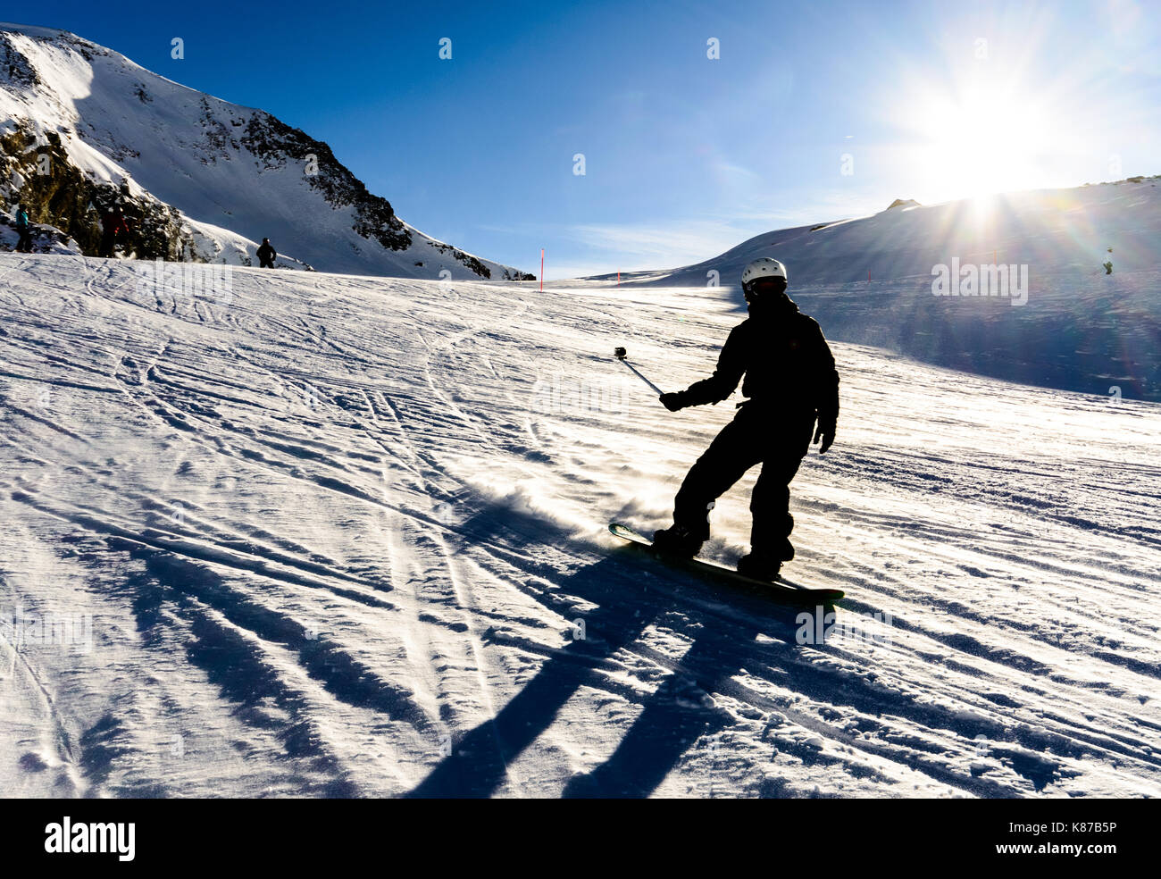 Go pro ski fotografías e imágenes de alta resolución - Alamy