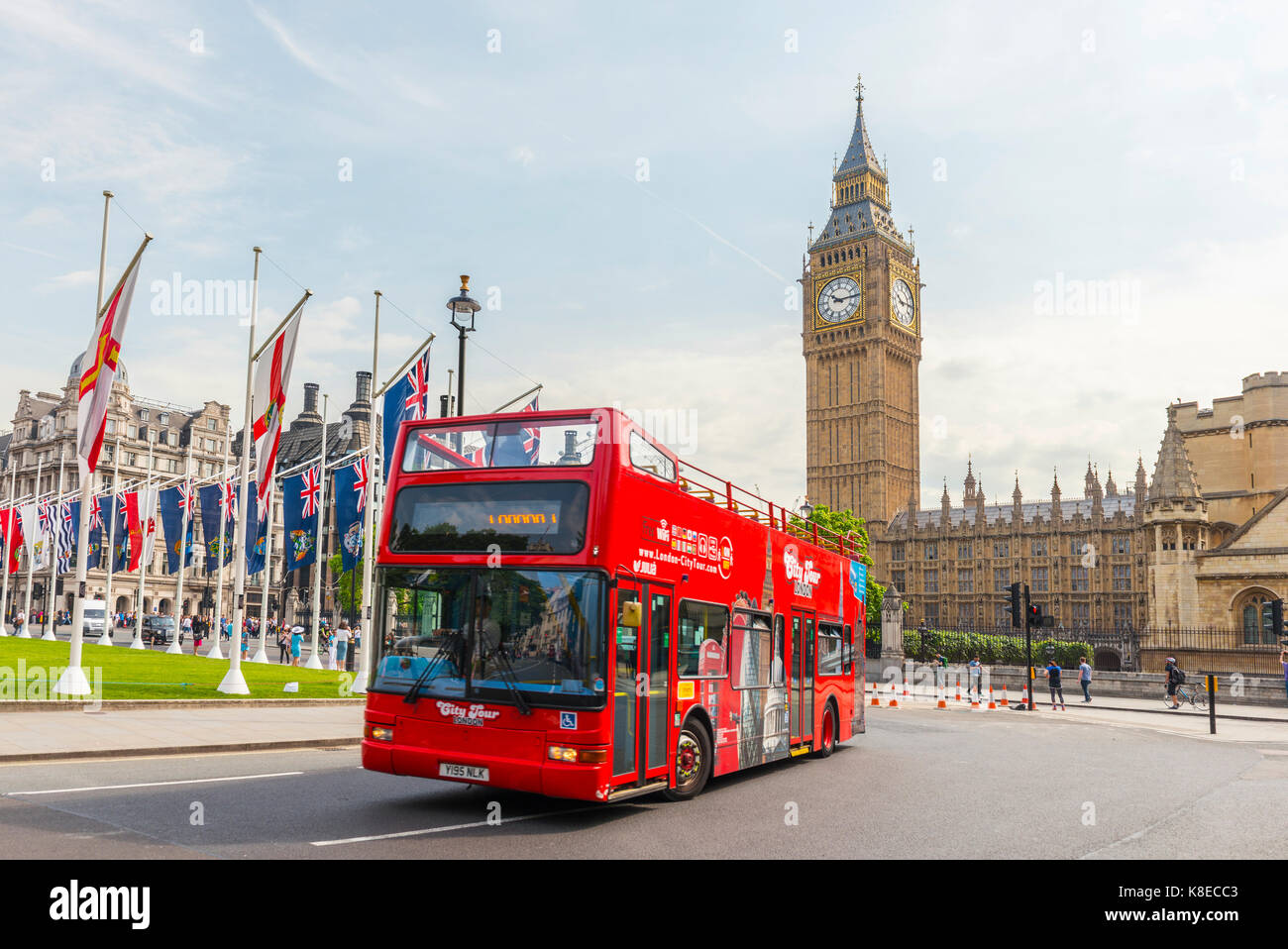 Autobús de dos pisos, el palacio de Westminster, casas del parlamento, el Big Ben, la ciudad de Westminster, Londres, Inglaterra, Gran Bretaña Foto de stock