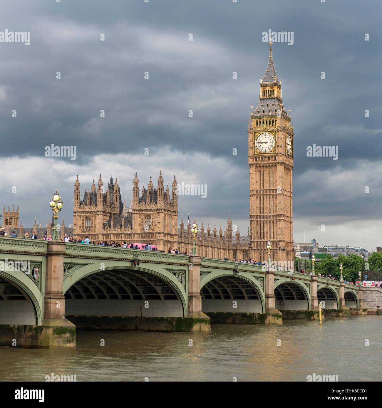 Vistas al río Támesis, el puente de Westminster, Londres, Inglaterra, Gran Bretaña, las casas del parlamento, el Big Ben Foto de stock