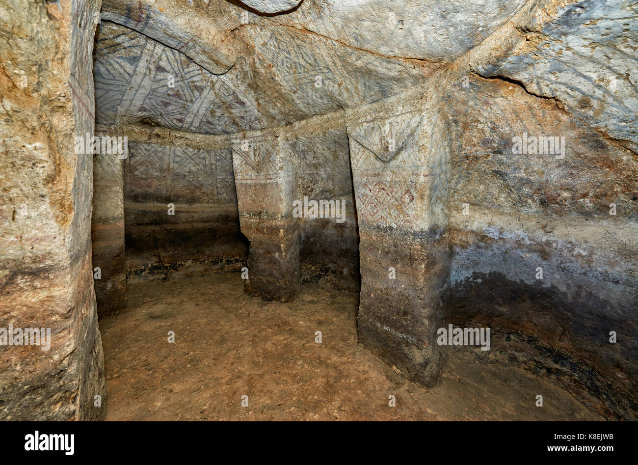 Hipogeo, tumbas de alto del duende que también contiene muchos hipogeos
