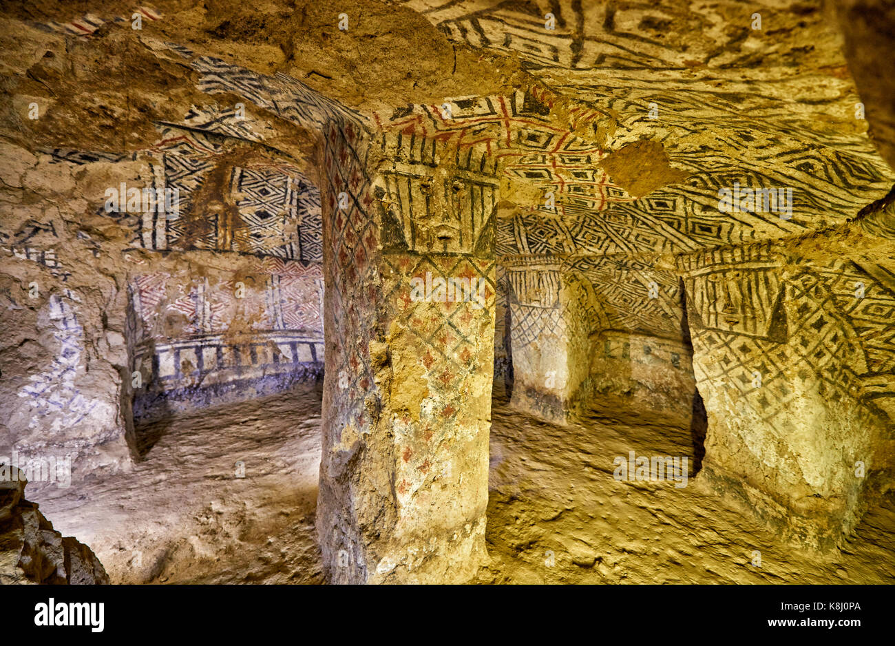 Hipogeo, tumbas del alto de Segovia, que también contiene muchos