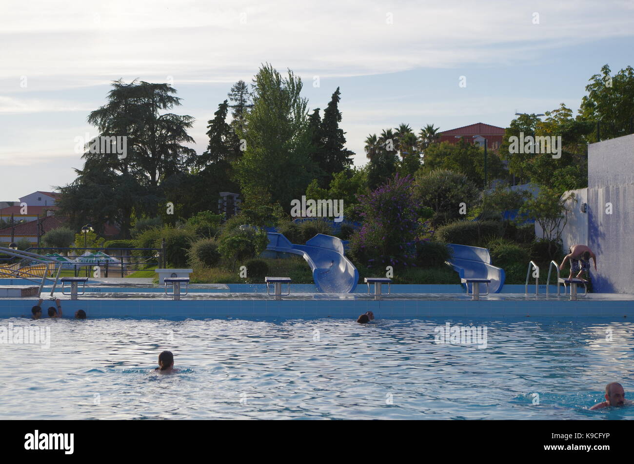 (Piscinas piscinas municipais) Castelo de Vide, Algarve, Portugal. Foto de stock