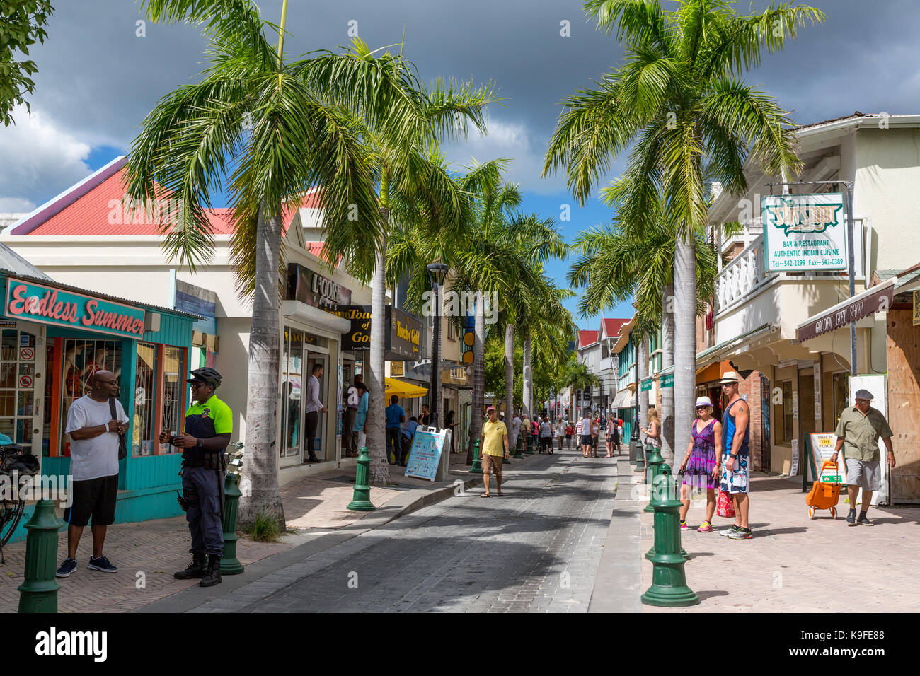 Turistas residentes fotografías e imágenes de alta resolución Alamy