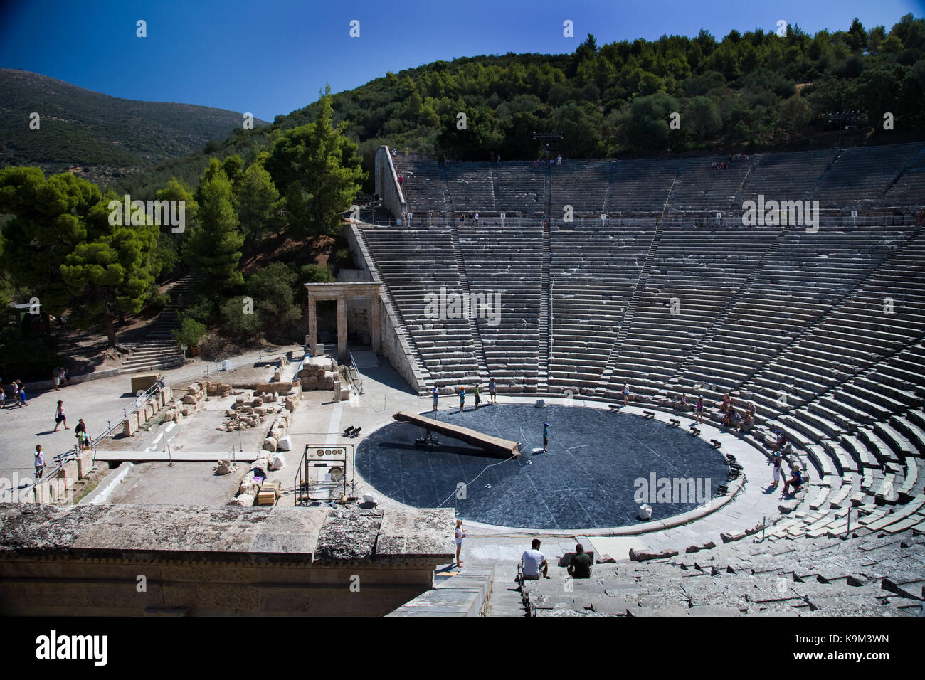 El teatro de Epidauro, en Grecia Fotografía de stock - Alamy