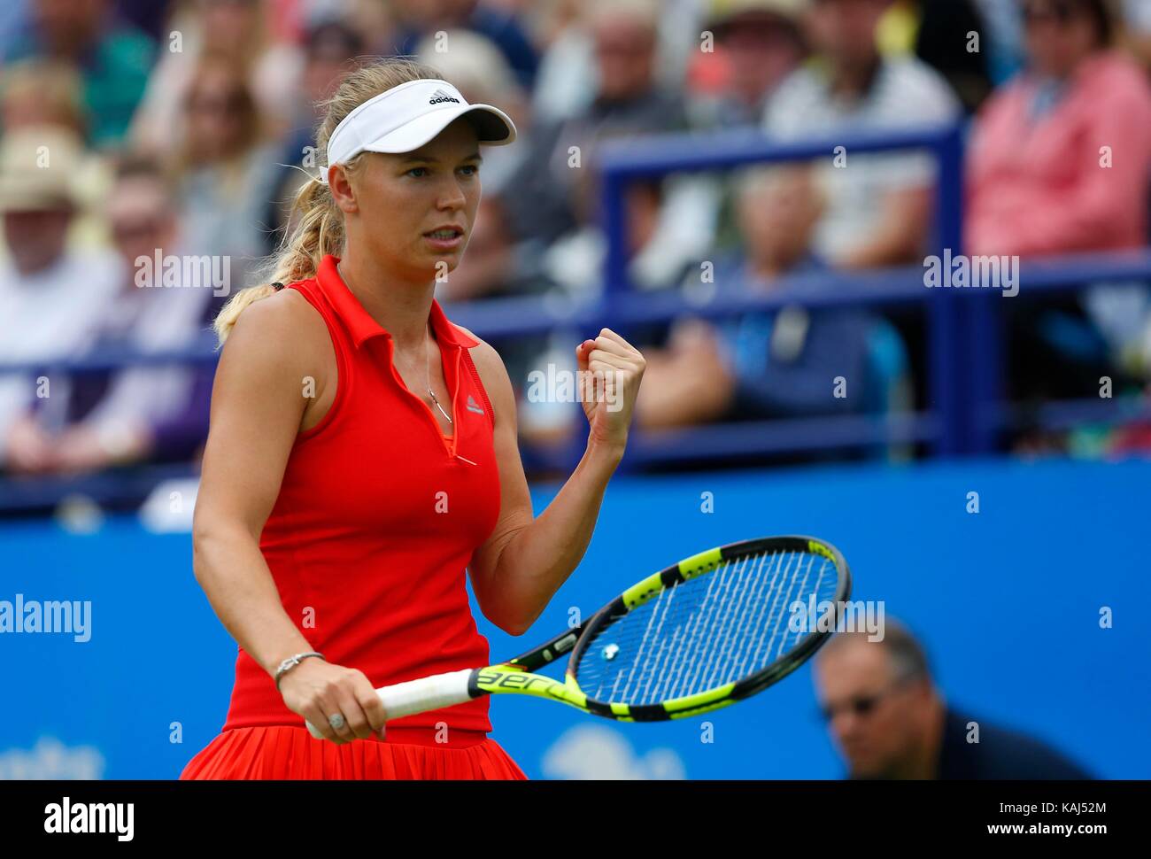 Caroline Wozniacki de Dinamarca v Karolina Pliskova de República Checa