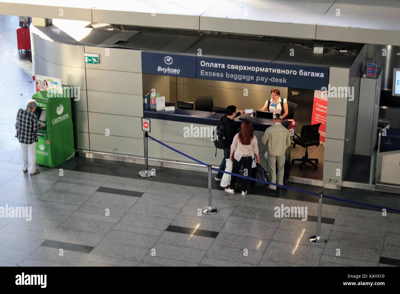 Exceso De Equipaje Fotos e Imágenes de stock - Alamy