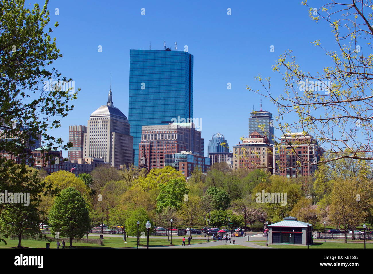 El horizonte de Boston como se ve desde el Boston common Foto de stock