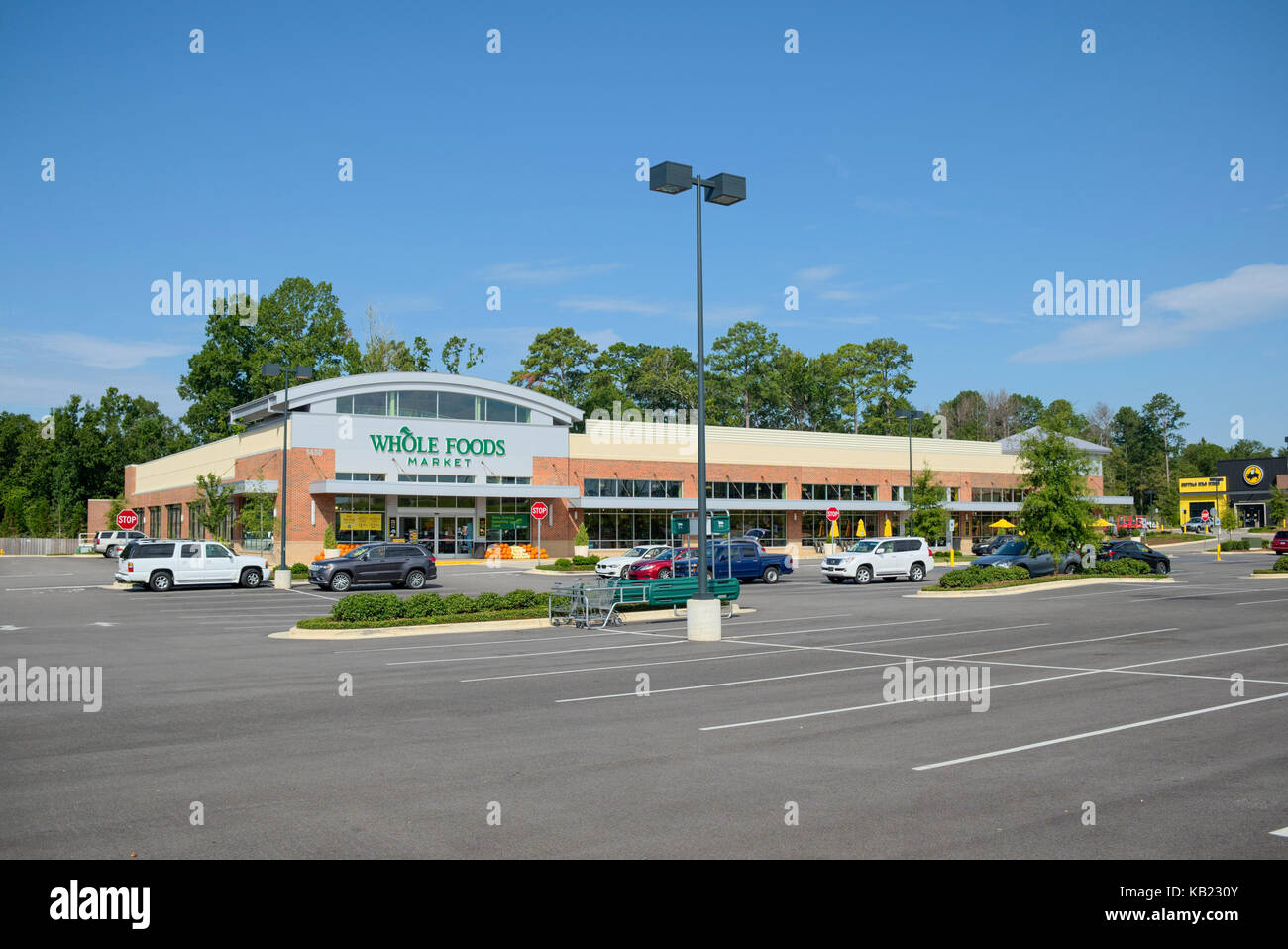 Tienda Whole Foods en chase esquina, Montgomery, Alabama, EE.UU. es una nueva tienda de comestibles para este pequeño mercado. Foto de stock