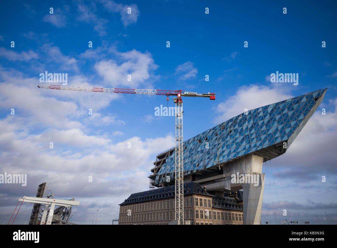 Bélgica, Amberes, el nuevo edificio de la autoridad portuaria de Amberes, Zaha Hadid, arquitecto Foto de stock