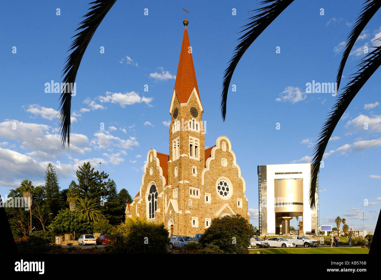 Namibia, Windhoek, Khomas, Christchurch, iglesia luterana y museo nacional Foto de stock