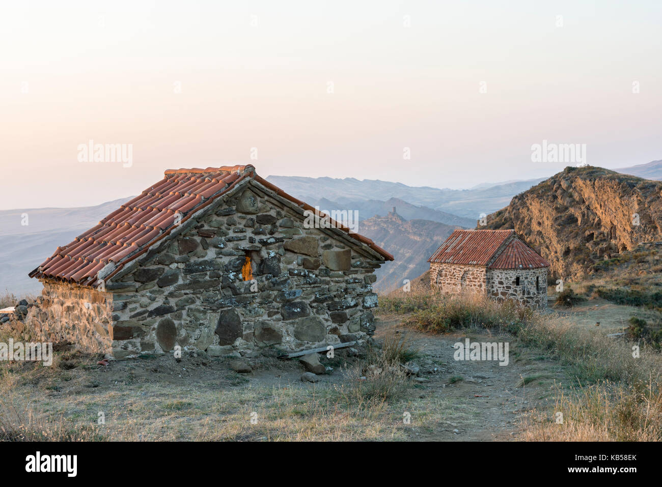 David gareja, monasterio, Georgia, montaña, anchorite, antiguos, religión ortodoxa, Iglesia Foto de stock