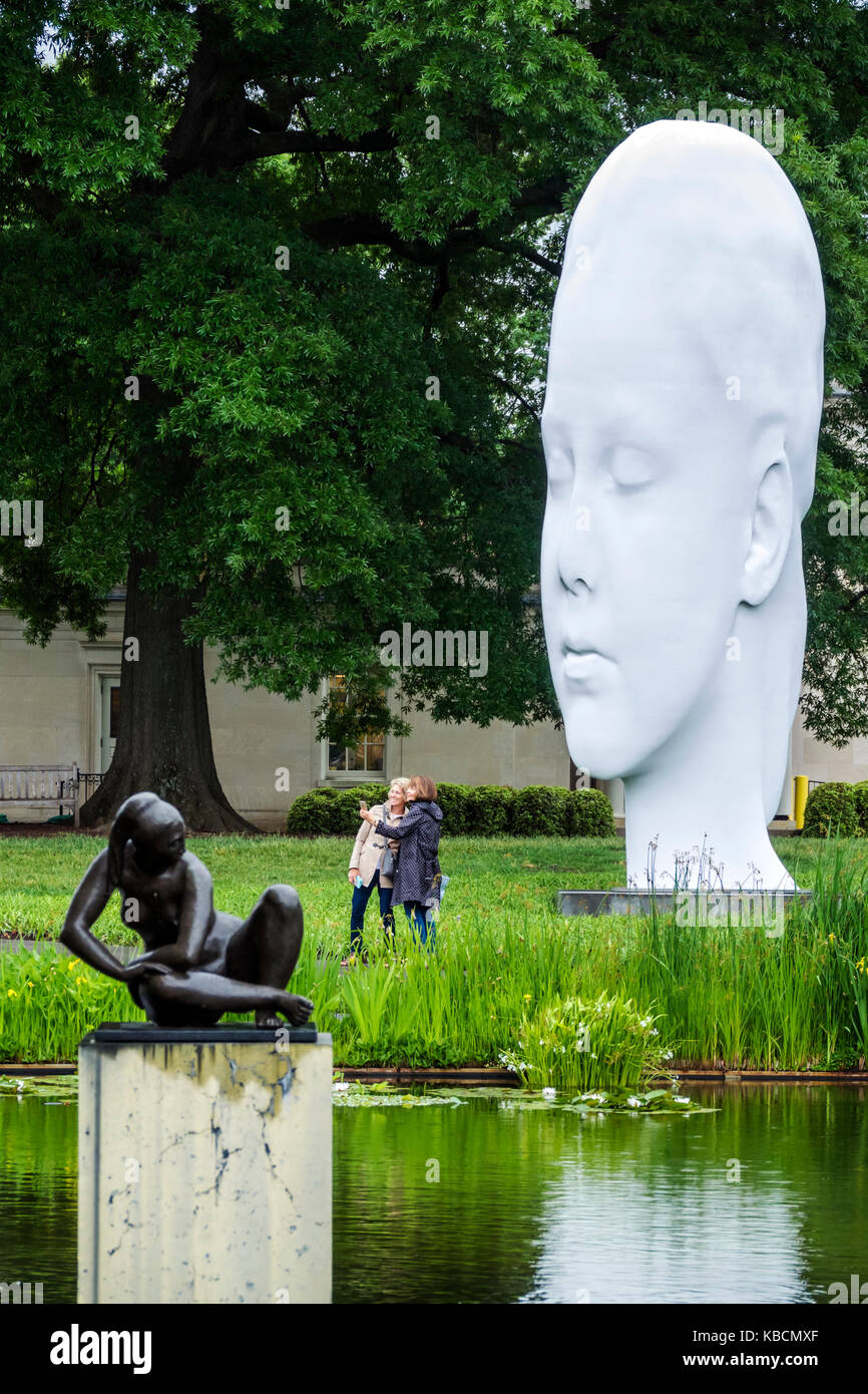 Richmond Virginia,Virginia Museum of Fine Arts,VMFA,Robins Sculpture Garden,Jaume Plensa,escultura a gran escala,al aire libre,visita turística Foto de stock
