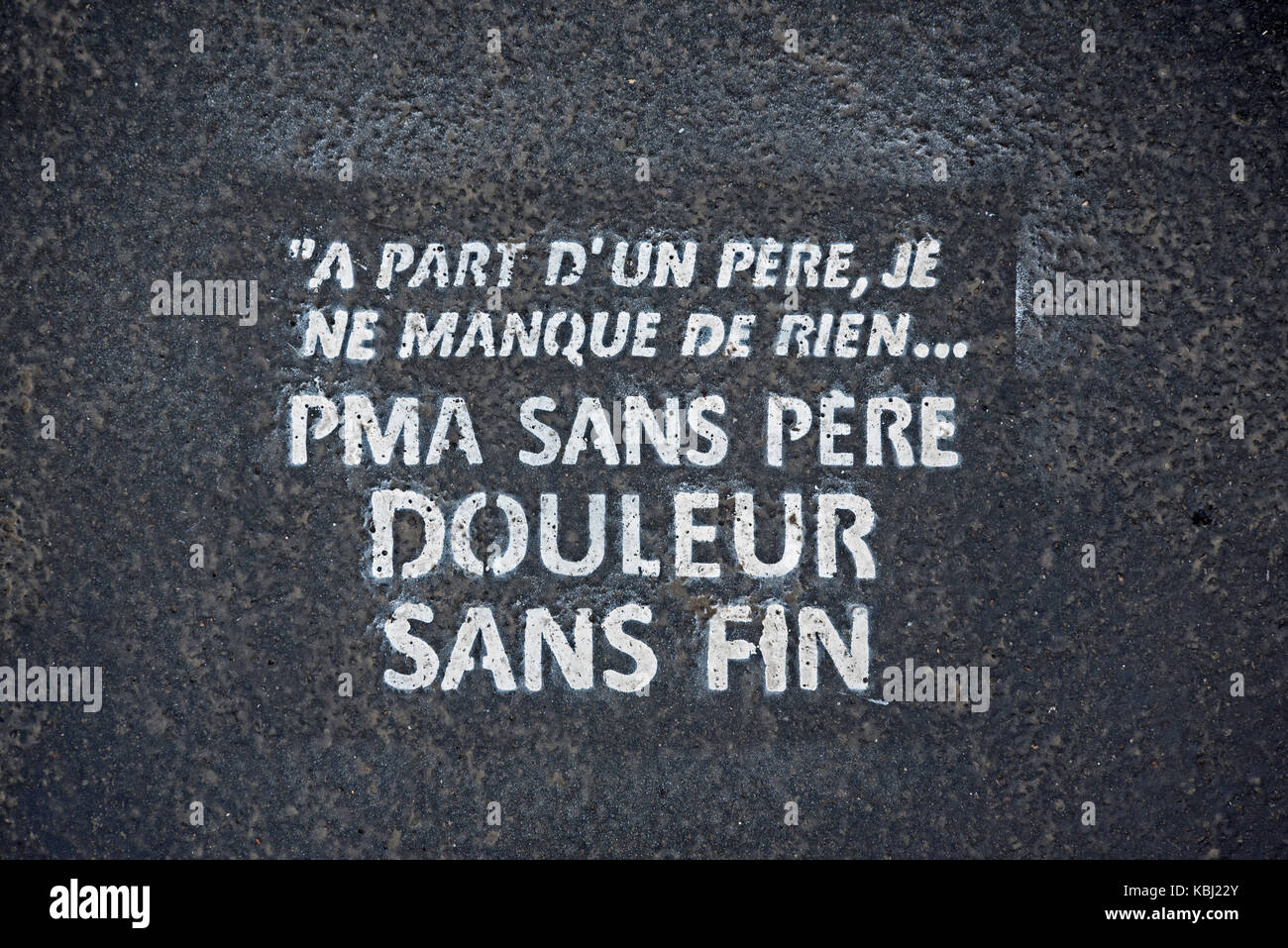 "PMA Sans pere stencil en una acera de París, Francia. Foto de stock