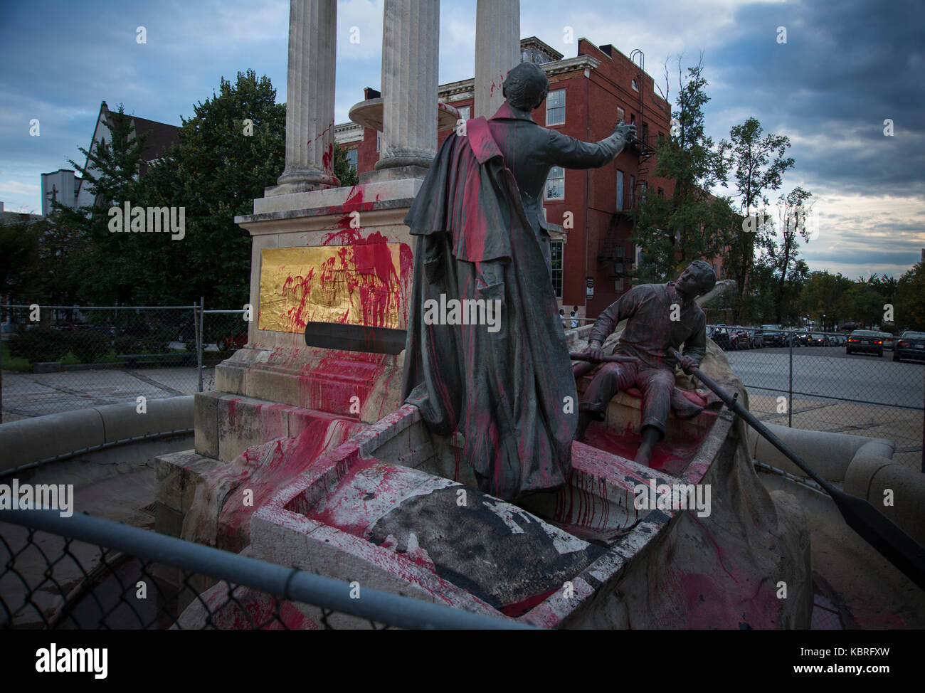 Francis Scott Key estatua en Bolton hill vandalizadas con spray de pintura. Baltimore City recientemente eliminó tres monumentos en honor a figuras confederado Foto de stock
