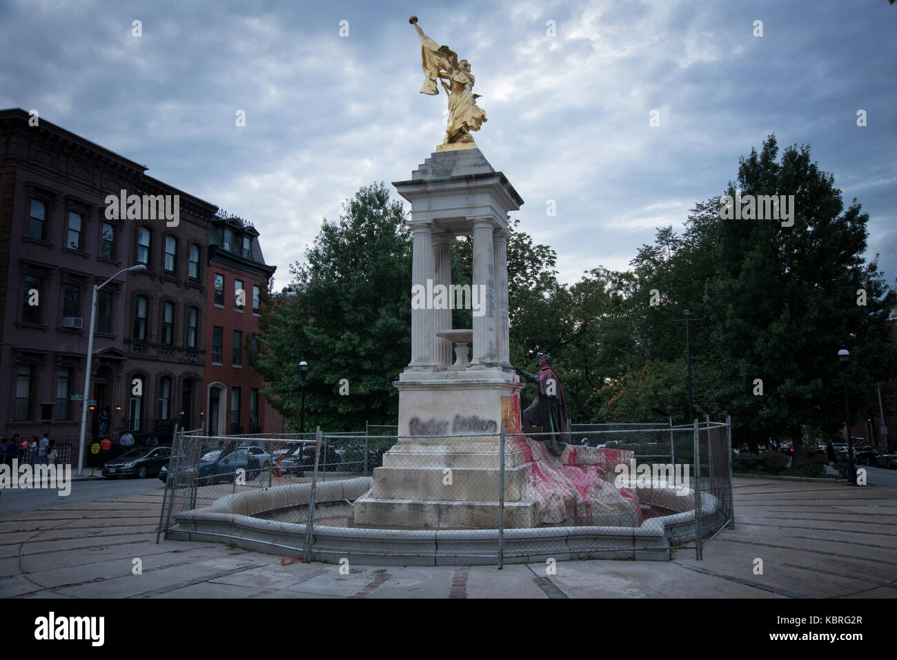 Francis Scott Key estatua en Bolton hill vandalizadas con spray de pintura. Baltimore City recientemente eliminó tres monumentos en honor a figuras confederado Foto de stock