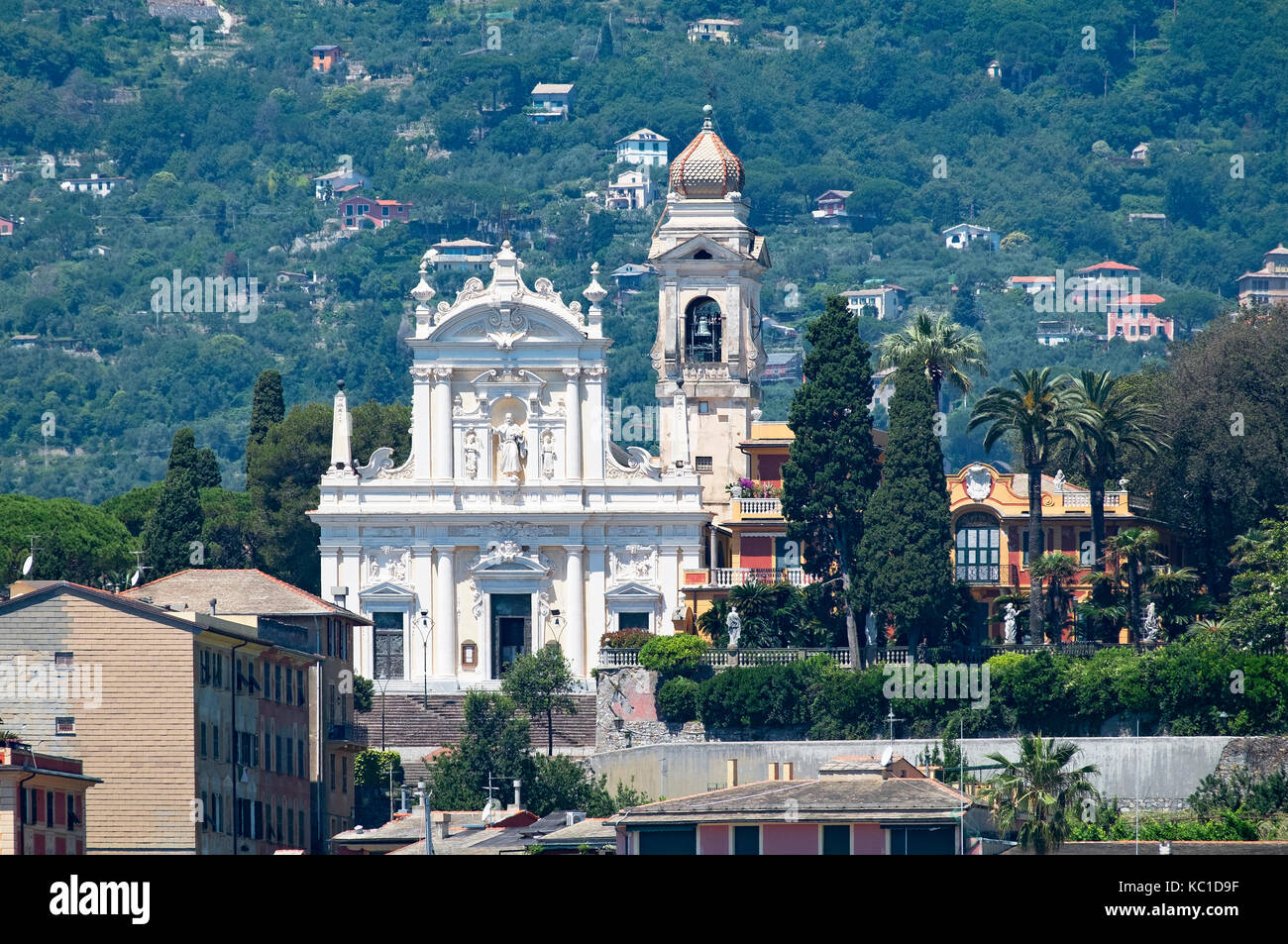 Católica del siglo xvii, iglesia barroca de San Giacomo en santa margherita ligure, Italia. Foto de stock