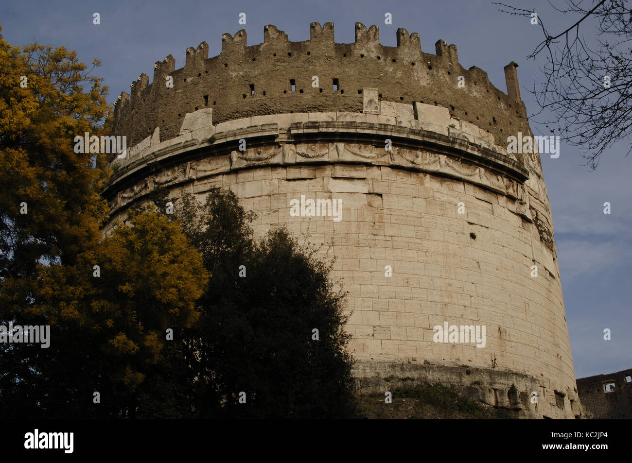 Italia Roma. Tumba de caecilia metella, via Appia. Siglo I A.C. hija de