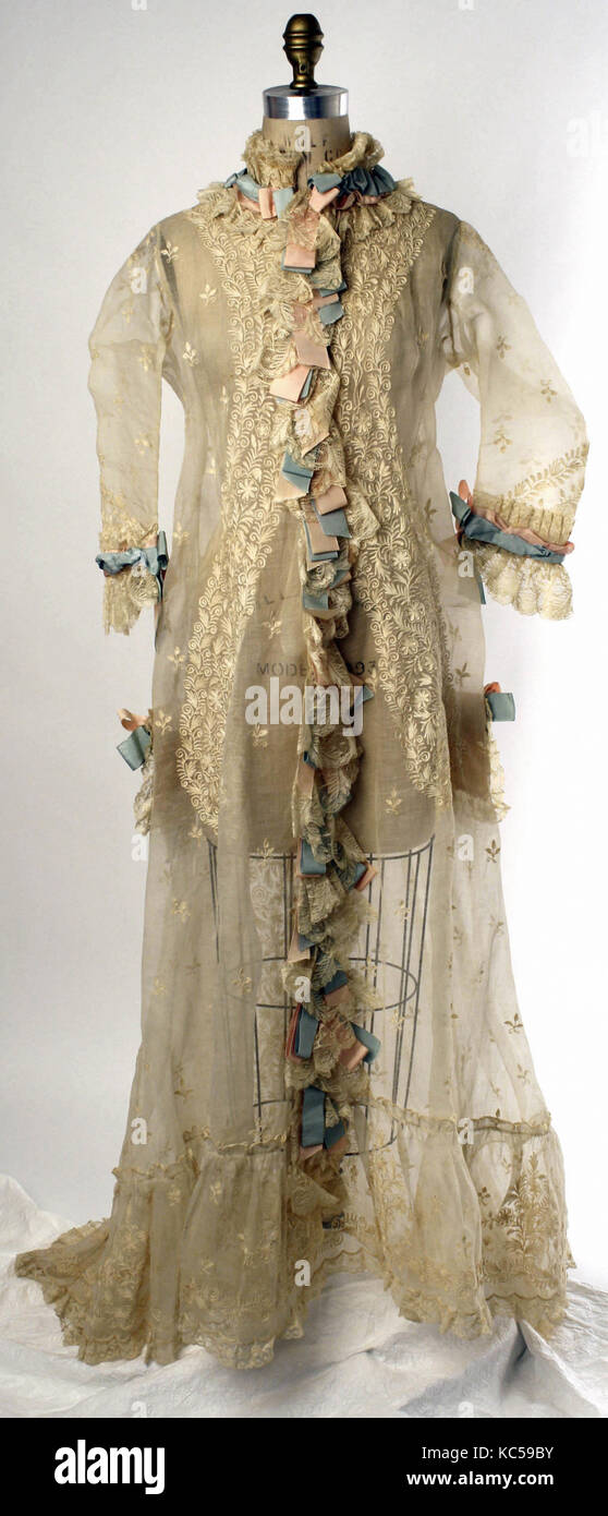 Peignoir, 1874-77, Francés, algodón, seda Foto de stock