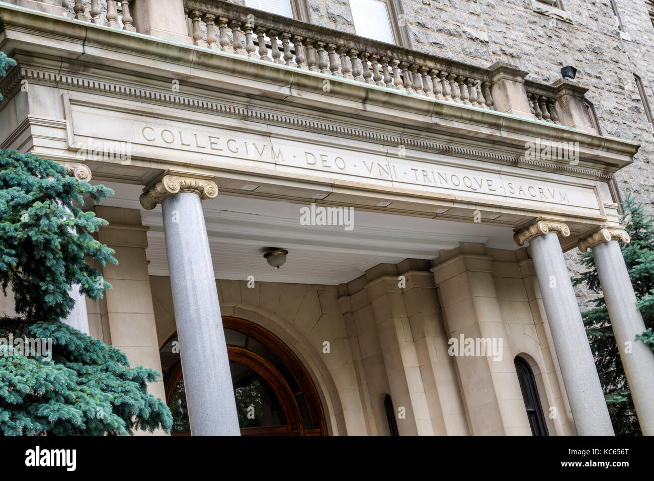 Washington DC,Trinity Washington University,Catholic University,college,educación superior,Main Hall,exterior,DC170525001 Foto de stock