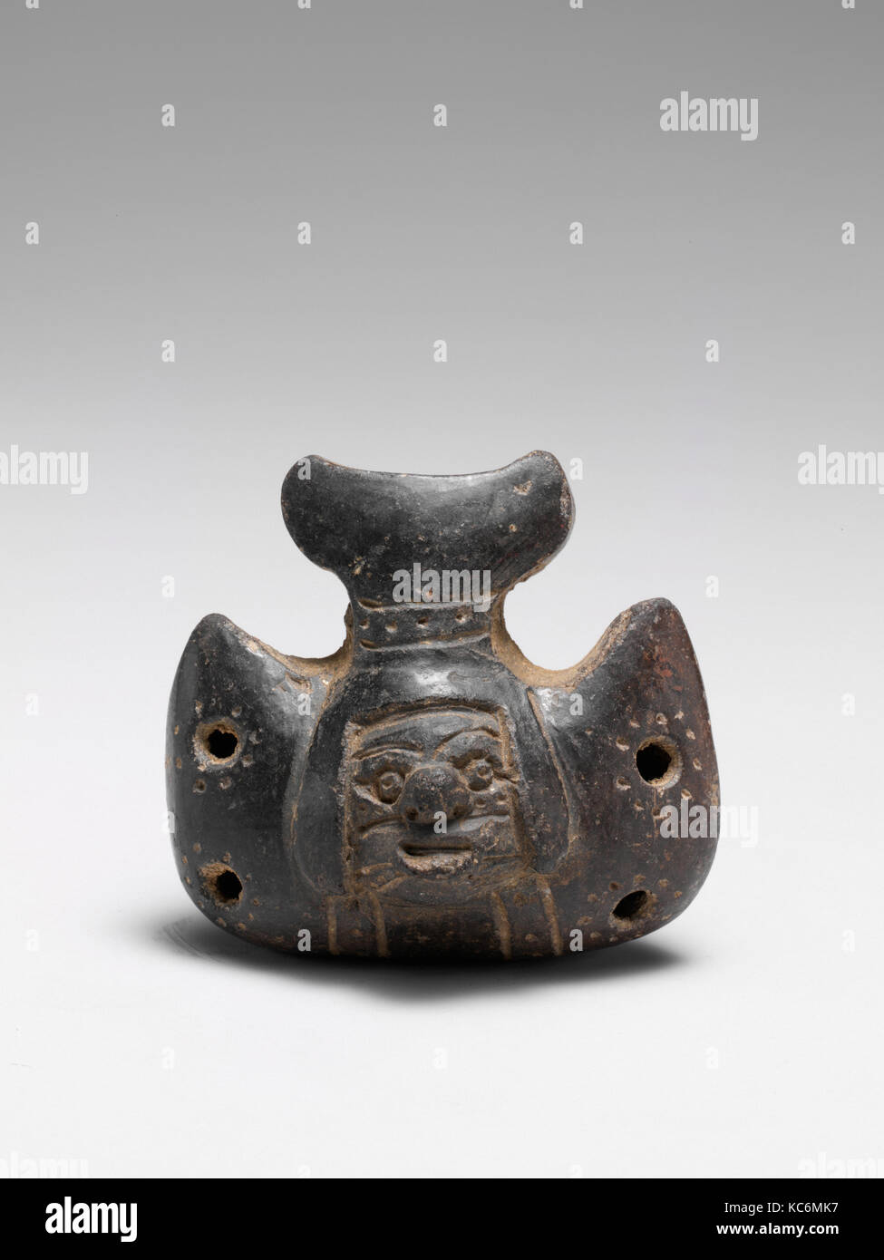 Ocarina precolombinos, 1300-1500, la Sierra Nevada de Santa Marta,  Colombia, Pueblo Tairona; estilo de Gayraca, cerámica, L. 5 cm (1-15  Fotografía de stock - Alamy