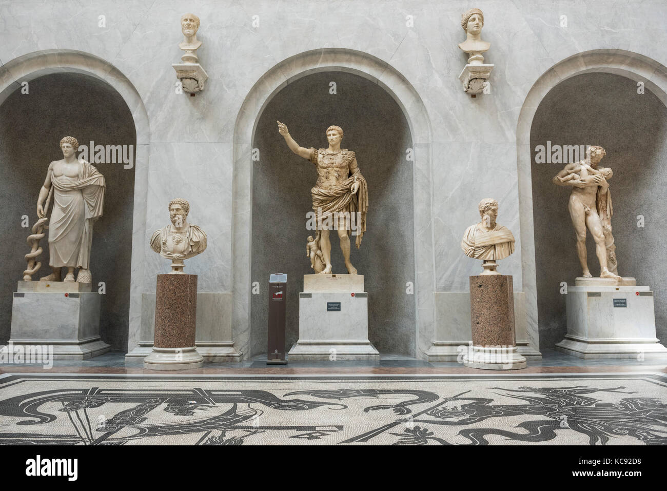 Resultado de imagen de MUSEOS VATICANOS AUGUSTO DE PRIMA PORTA