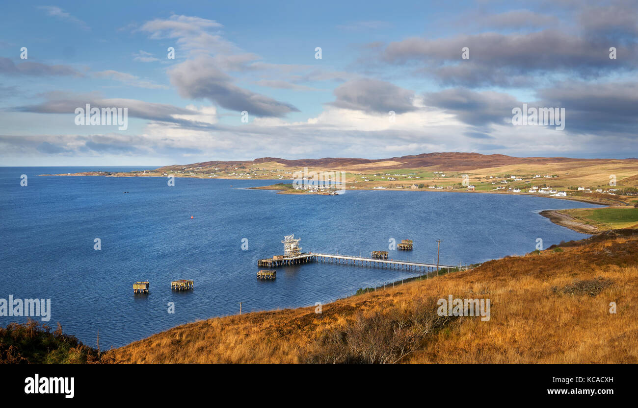 El muelle de reabastecimiento militar en Loch Ewe en las Highlands escocesas, Escocia. En el Reino Unido. Foto de stock