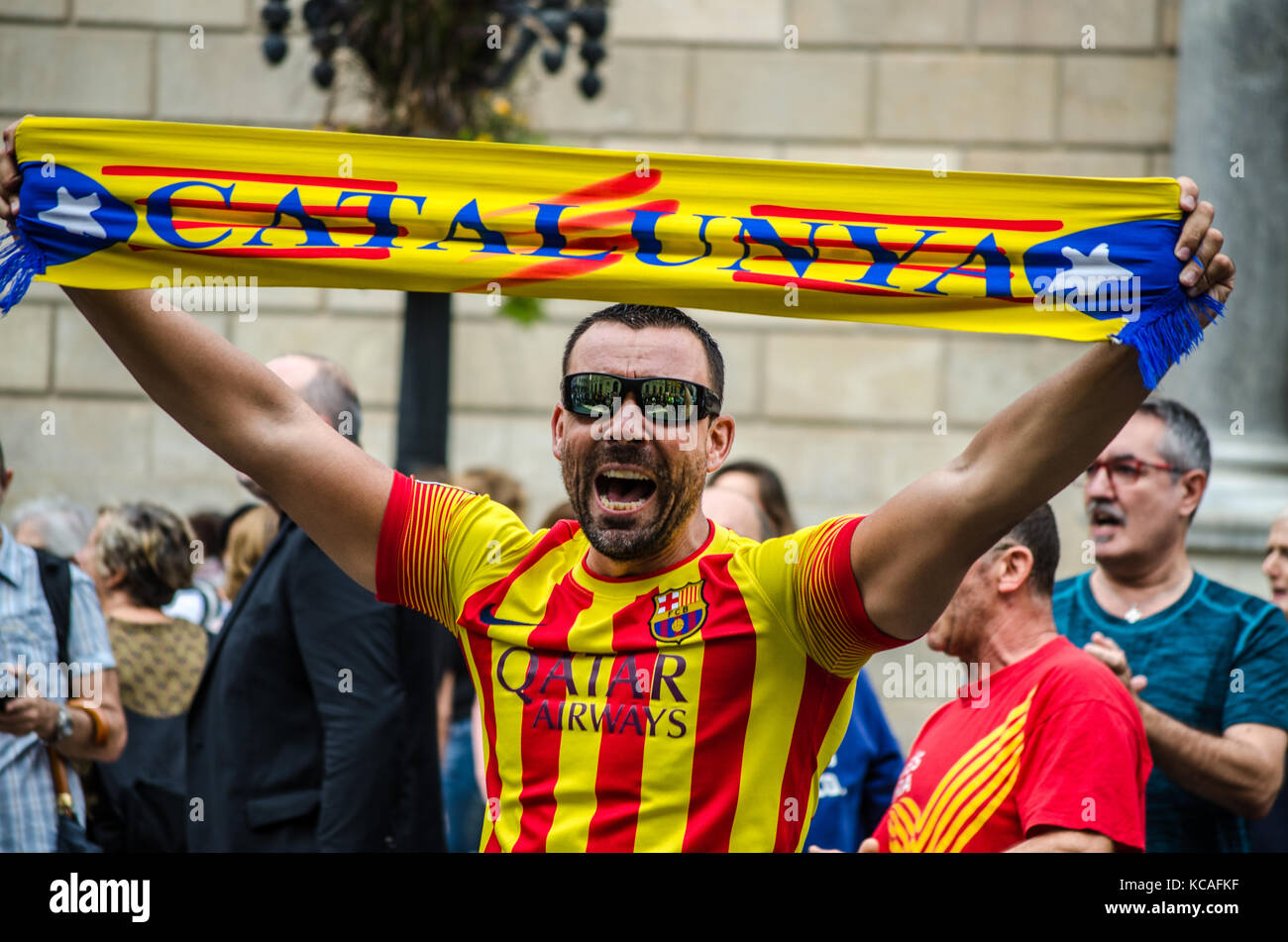 Catalonia scarf e imágenes de alta resolución - Alamy
