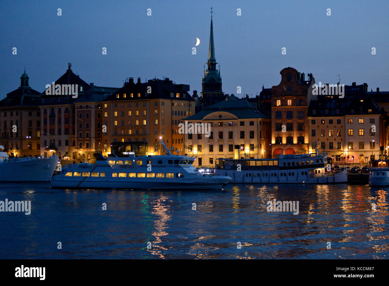 Perfil de Estocolmo y del lago Mälaren, Suecia Foto de stock