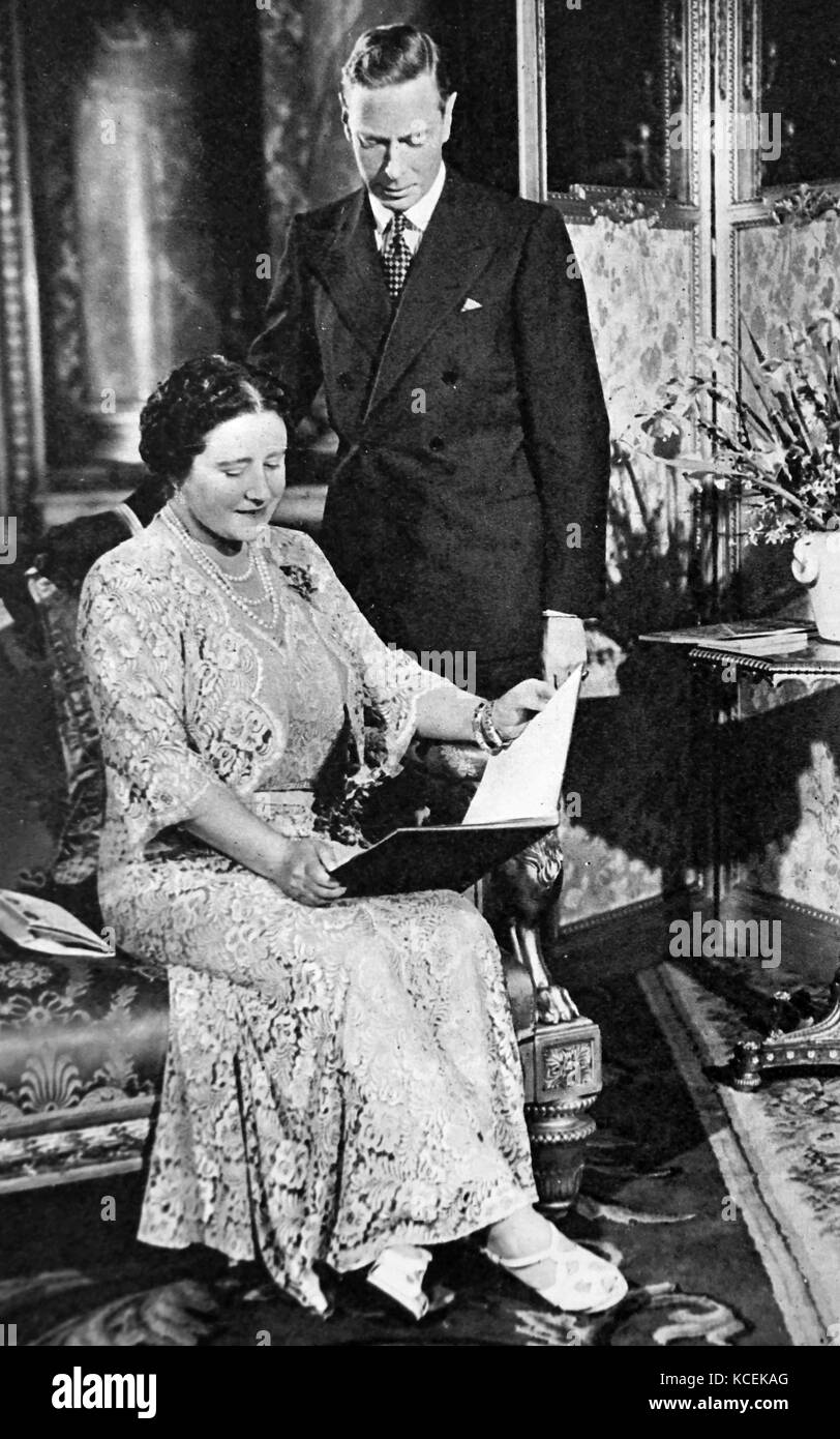 Fotografía de la Reina Isabel II (1926-) y el Príncipe Felipe, Duque de Edimburgo (1921) en sus Bodas de Plata. Fecha Siglo XX Foto de stock