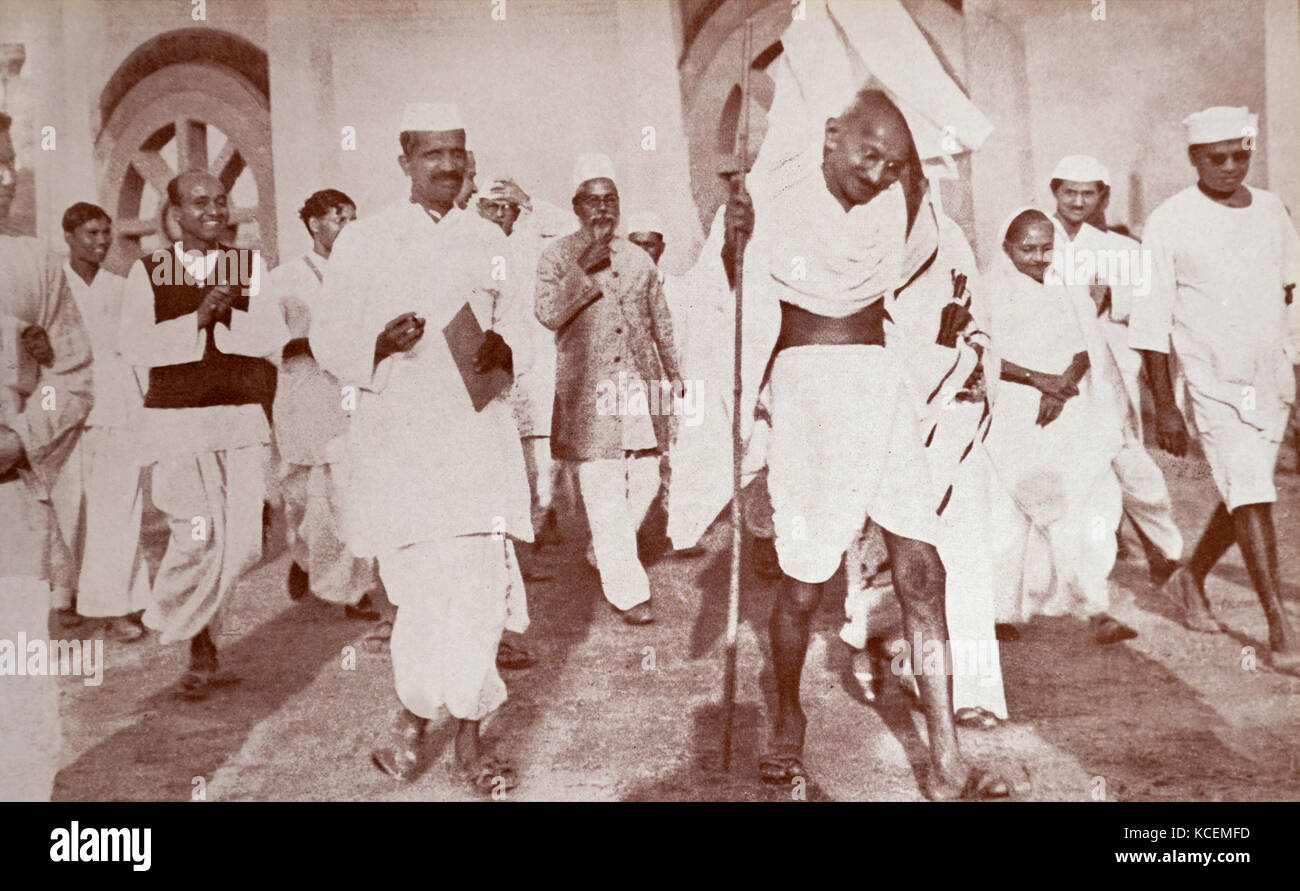 Mohandas Gandhi (1869 - 1948) fue un destacado líder del movimiento de independencia de la India, en British-gobernó la India Foto de stock