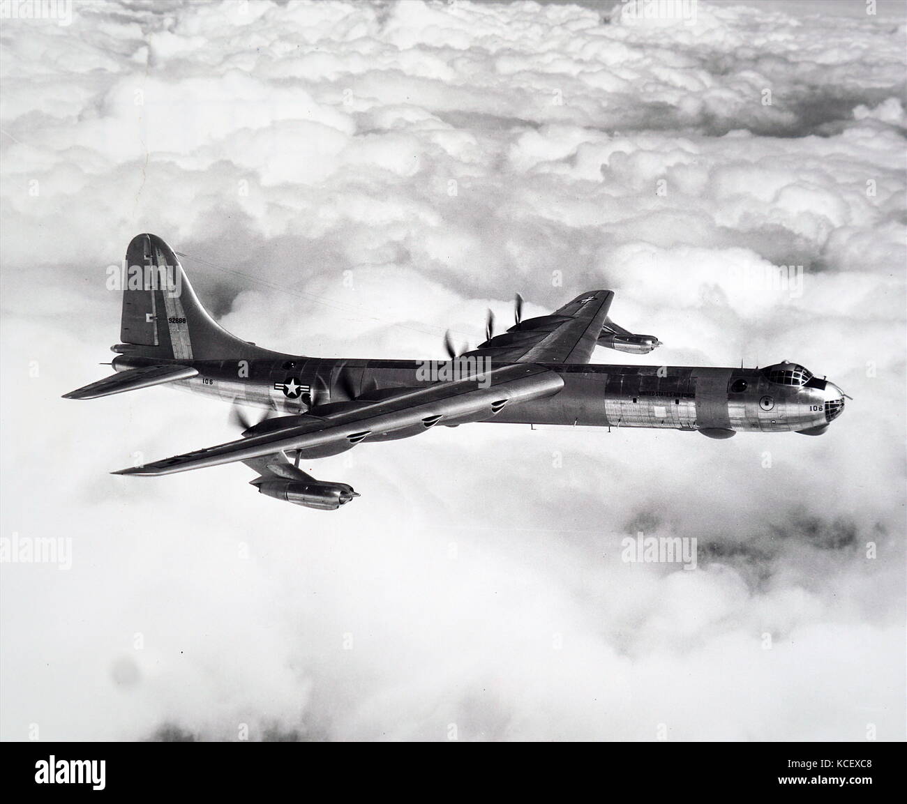 Fotografía de un Convair B-36 Peacemaker. Convair B-36 Peacemaker fue un avión bombardero estratégico construido por Convair para la Fuerza Aérea de los Estados Unidos. Fecha Siglo XX Foto de stock