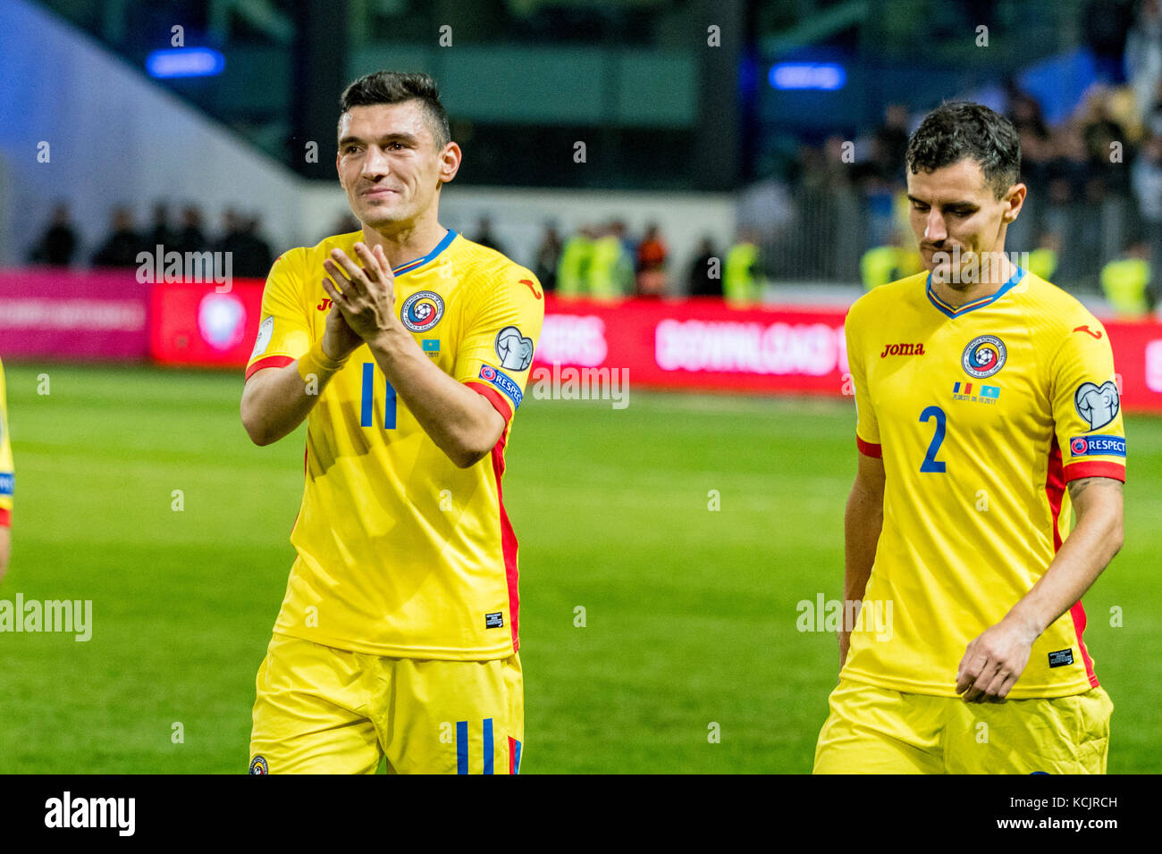 Octubre 5, 2017: claudiu keseru #11 (Rumania) y romario ...