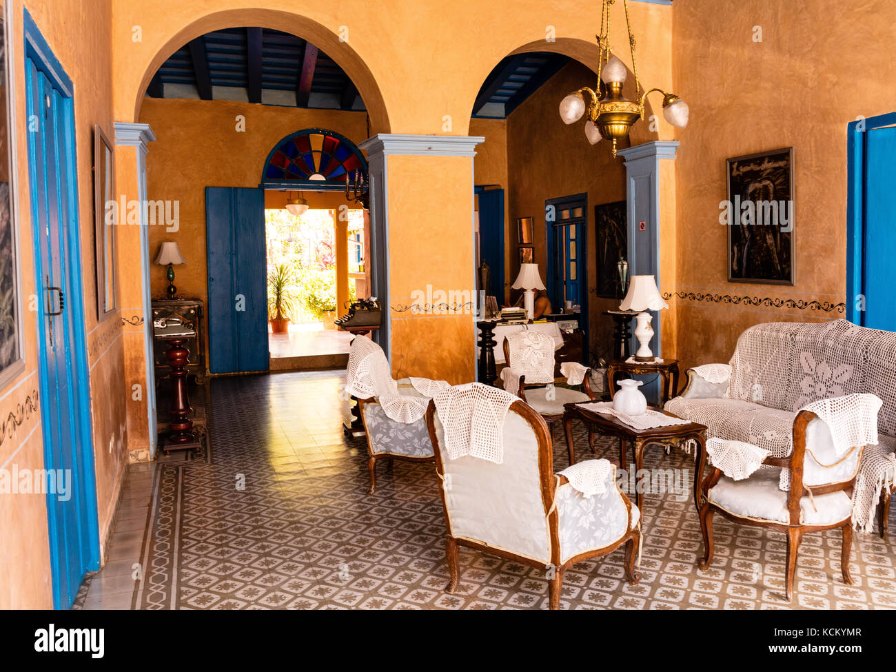 Habitación mostrando hermosos muebles antiguos en el Museo Romantico
